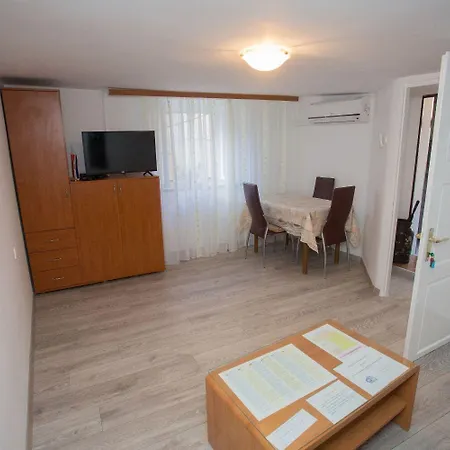 Bozo Apartment