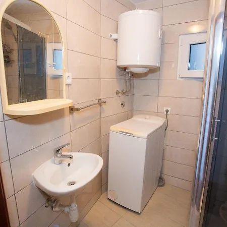 Διαμέρισμα Bozo *