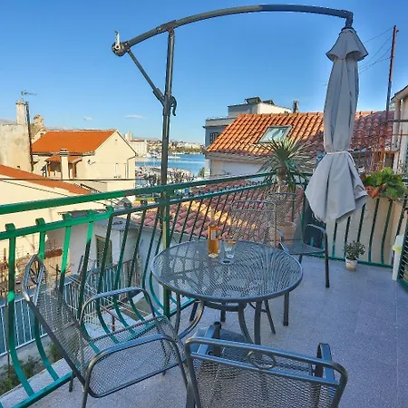 Bozo Apartment